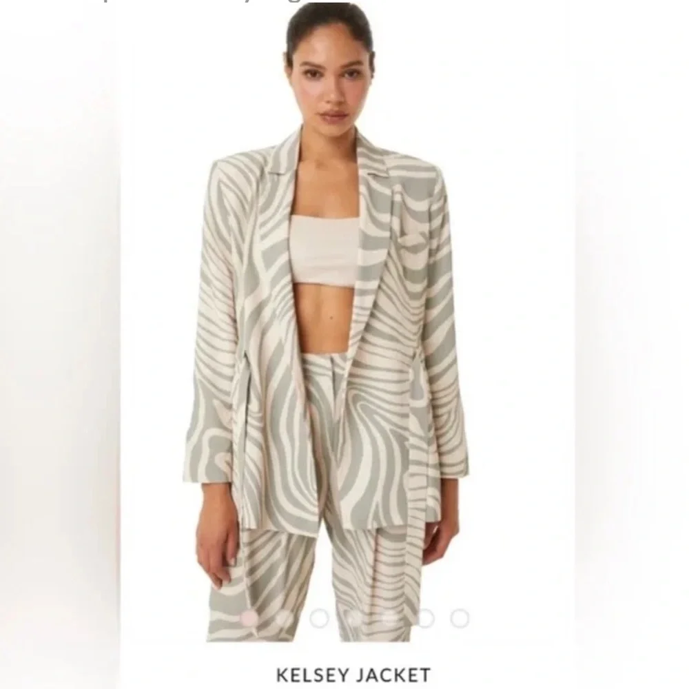 MISA Los Angeles The Kelsey Jacket Blazer Abstract w/Belted Pockets, NWT